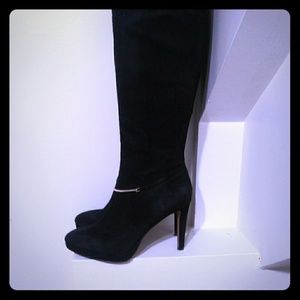 Black suede heel boots